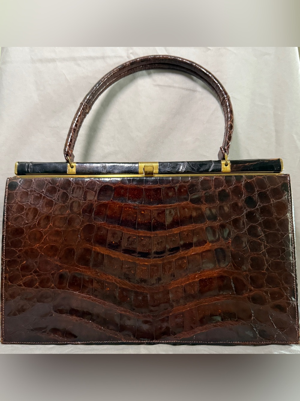 Bellestone Vintage croc handbag